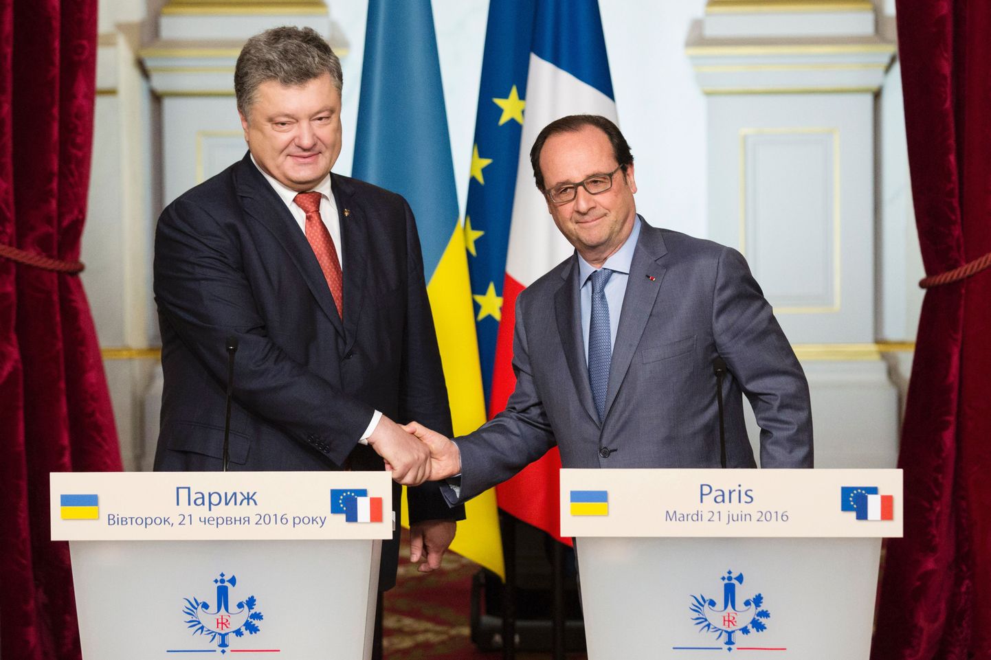 Pildil Ukraina president Petro Porošenko ning Prantsusmaa riigipea Francois Hollande. Porošenko ütles nädalapäevad tagasi, et Venemaa mõjutamiseks peale sanktsioonide muud alternatiivi pole.