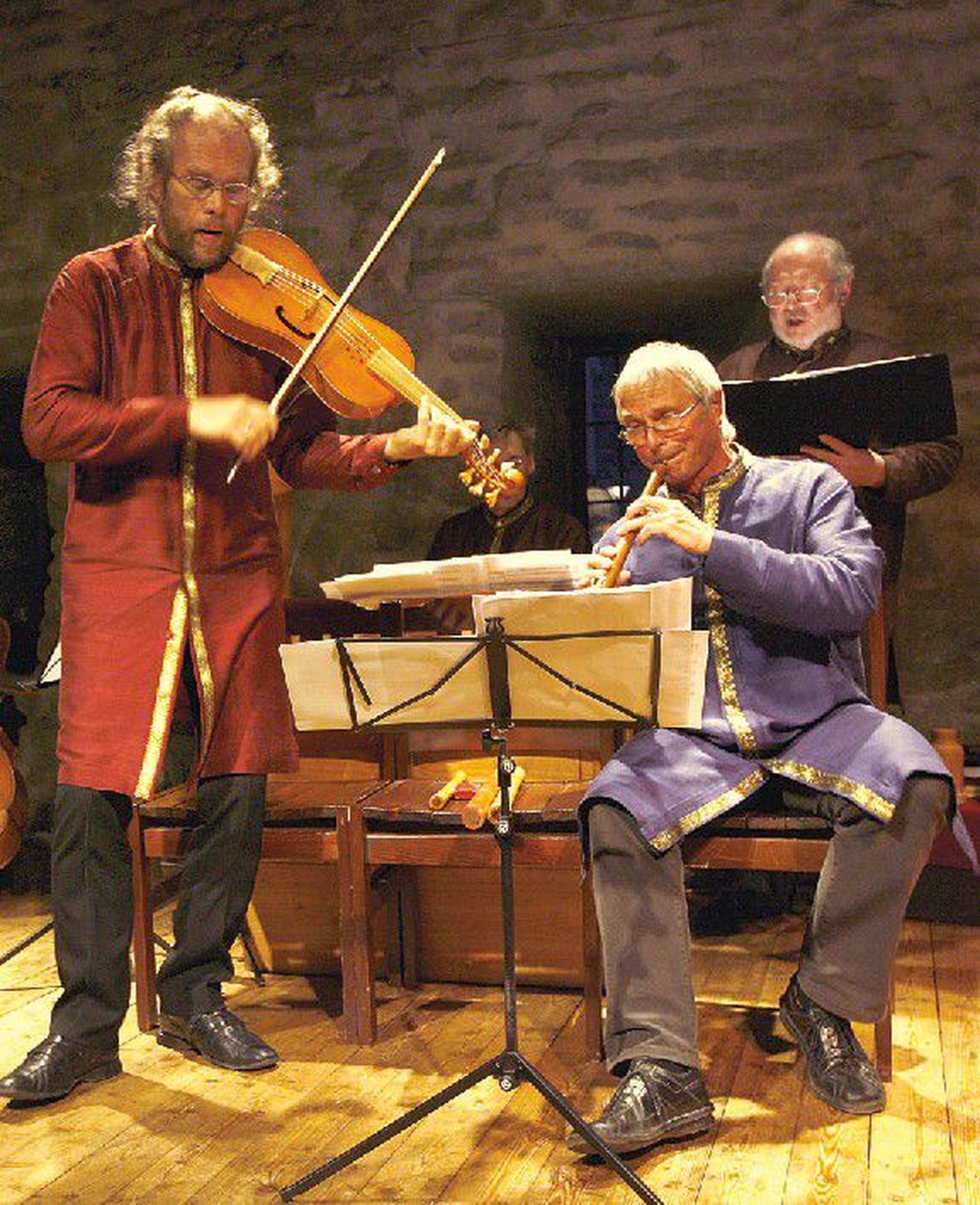 Ансамбль Hortus Musicus под руководством Андреса Мустонена (слева) приобрел международную популярность, и сейчас самые востребованные композиторы нашего времени пишут музыку специально для них.