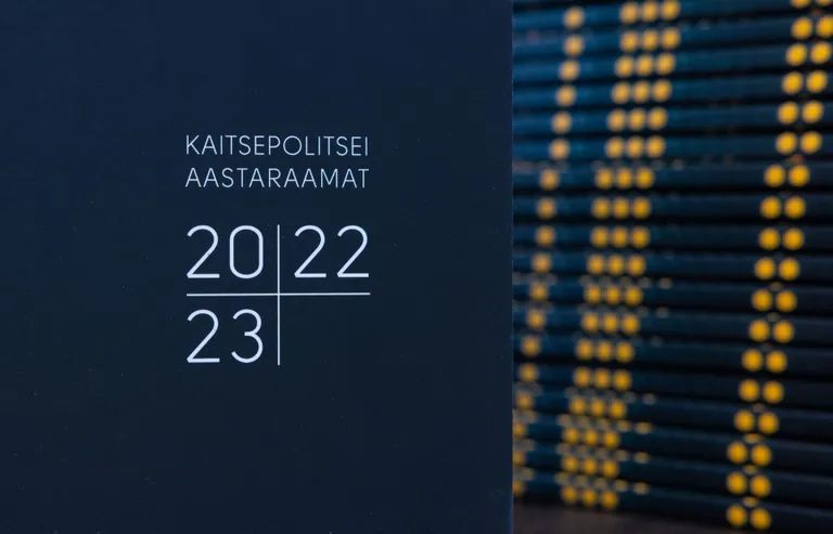 Kaitsepolitseiameti aastaraamatut aitasid seekord toimetada välised nõustajad. Tulemus on varasematest märksa ühtlasem.