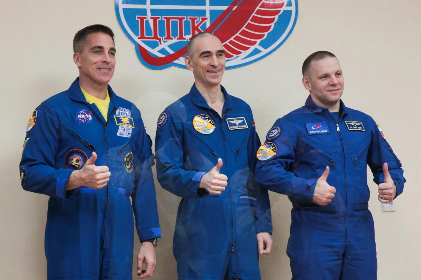 Christopher Cassidy, Anatoli Ivanišin ja Ivan Vagner ISS-i lennu eel tänavu aprillis. 