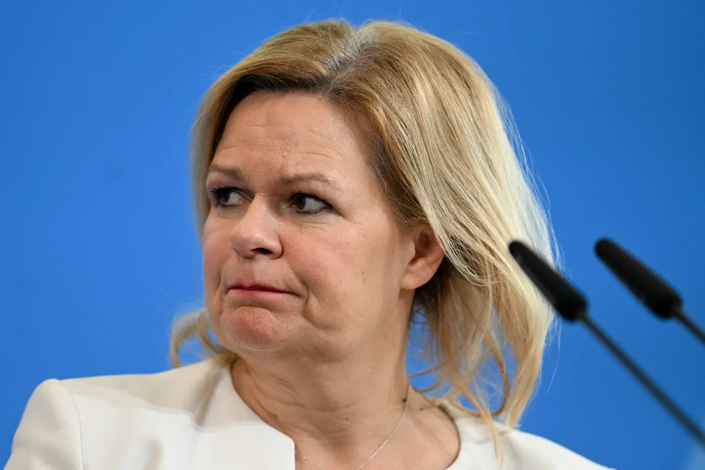 Vācijas iekšlietu ministre Nansija Fēzere