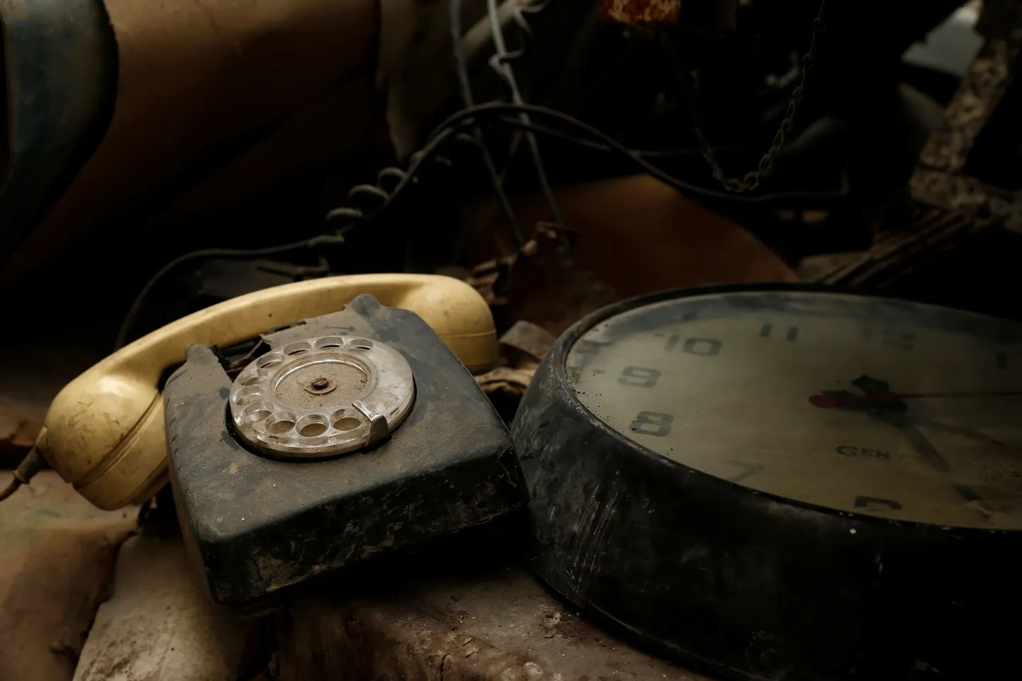 Keerleva numbrilauaga telefon. Pilt on illustreeriv.