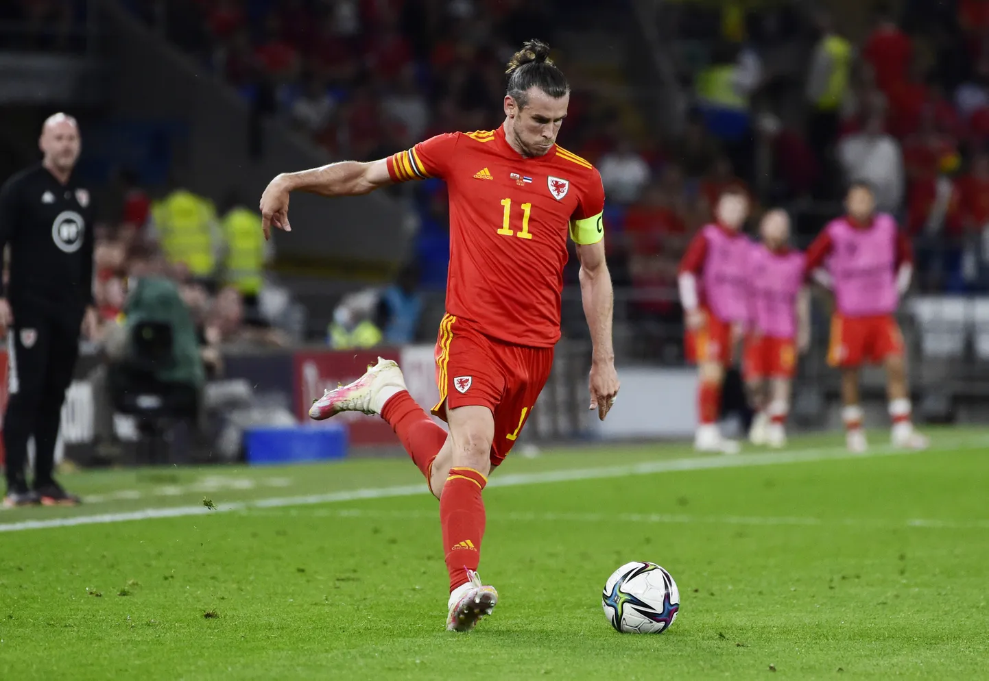 Gareth Bale Eesti koondise vastu mängimas.