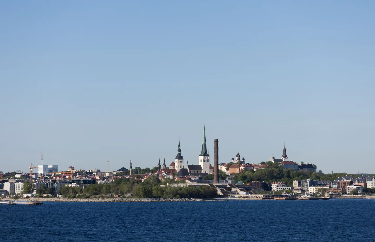 Süüdistuse saanute seas on pooled Eesti ja pooled Soome kodanikud.