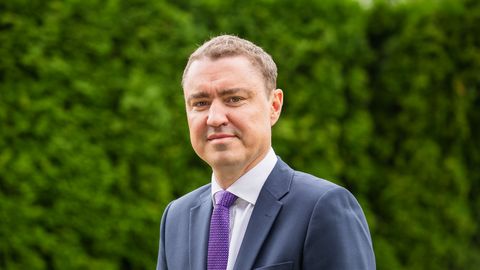 Former Estonian PM Taavi Rõivas Appears with New Companion at Tallinn Restaurant Opening
