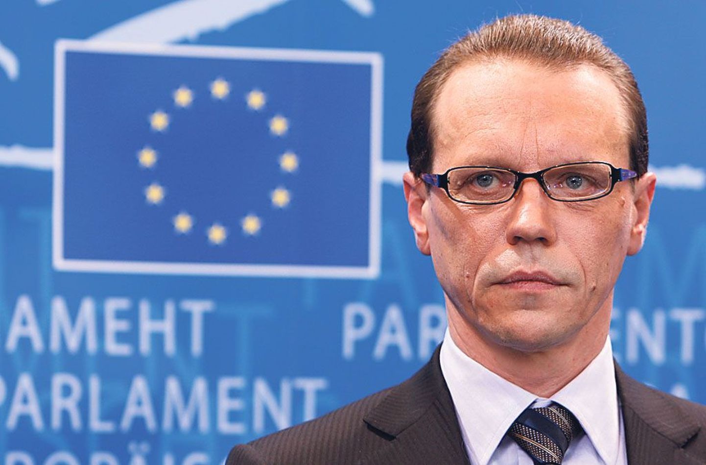 Euroopa Liidu maksuvolinik Algirdas Semeta üritab saada ELi riike nõusse automaatse infovahetusega mitteresidentide pangakontode kohta.