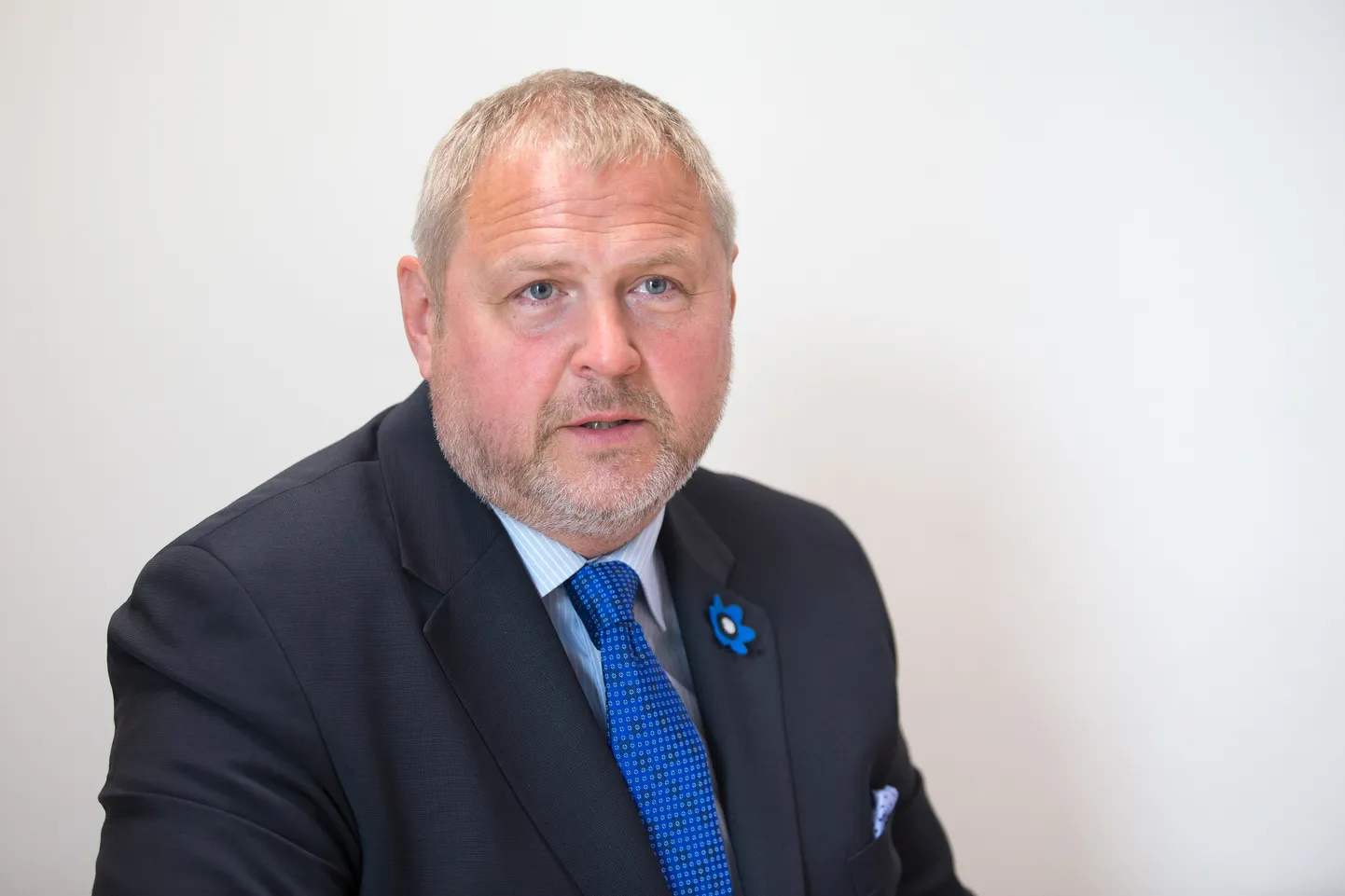 Alles mõned kuud tagasi poliitikasse sukeldunud Riho Terras kogus Eestis 21 474 häält, kuid peab Euroopa Parlamendis koha sissevõtmiseks ootama, kuni britid sealt lahkuvad.
