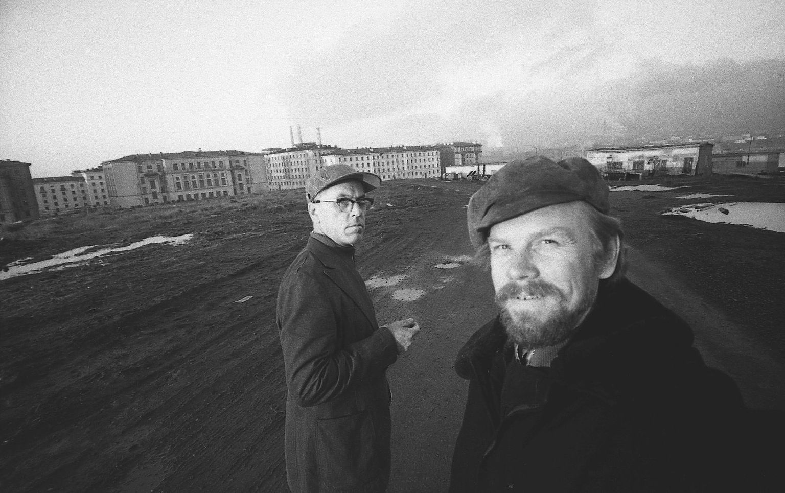 Norilsk, 1977. Lennart Meri ja Enn Säde aktsioonis.