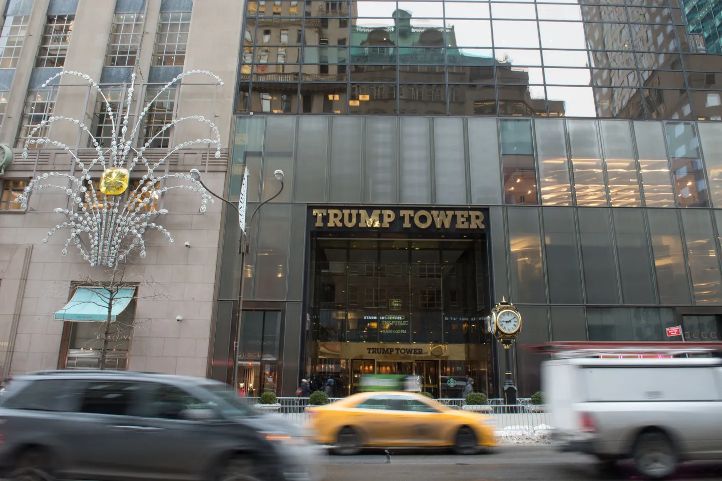 Trump Toweri esikülg.
