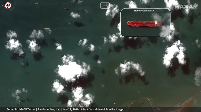 Sateliitfoto Stena Impero tankerist Hormuzi väinal.