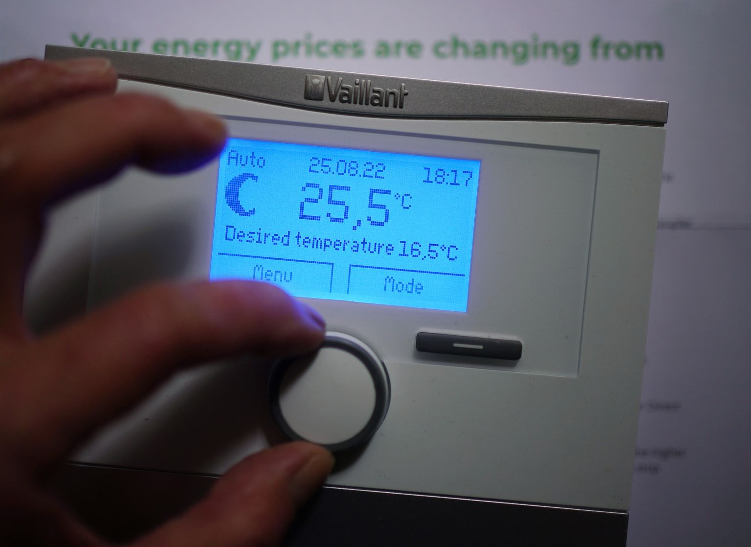 Juhtmevaba termostaat. Suurbritannia ulatab abikäe ka ettevõtetele energiaarvete maksmisel.