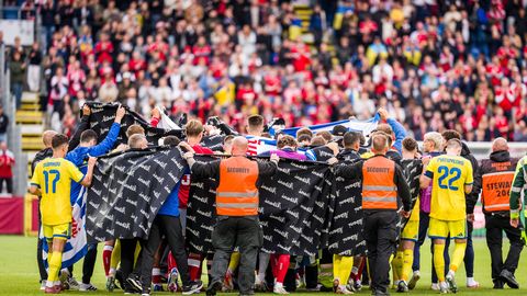 Jaunākā informācija par dāņu futbolistu Ēriksenu, kurš saļim
