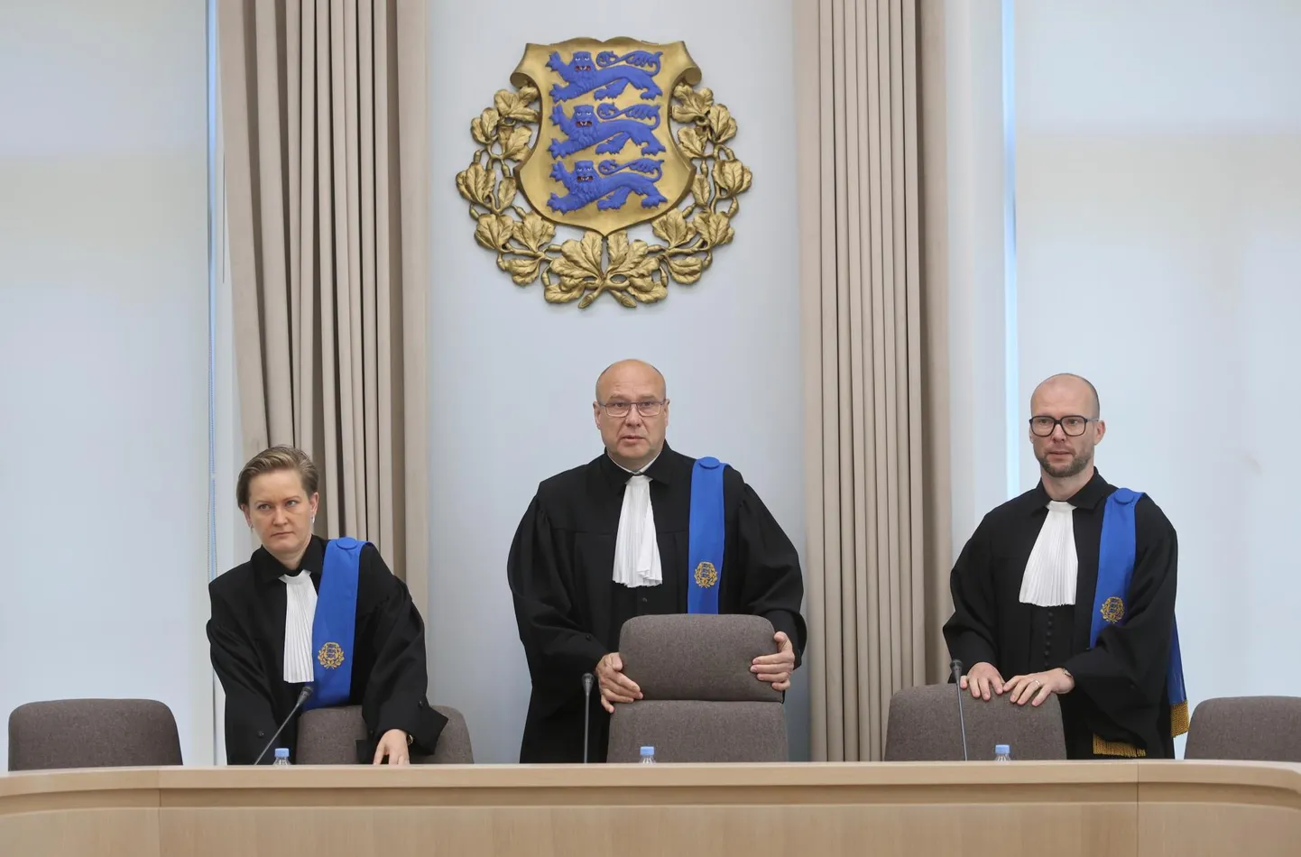 Riigikohtu kriminaalkolleegiumisse kuuluvatele Heili Sepale, Hannes Kirisele ja Paavo Randmale on antud puremiseks senises kohtupraktikas ainulaadne pähkel.