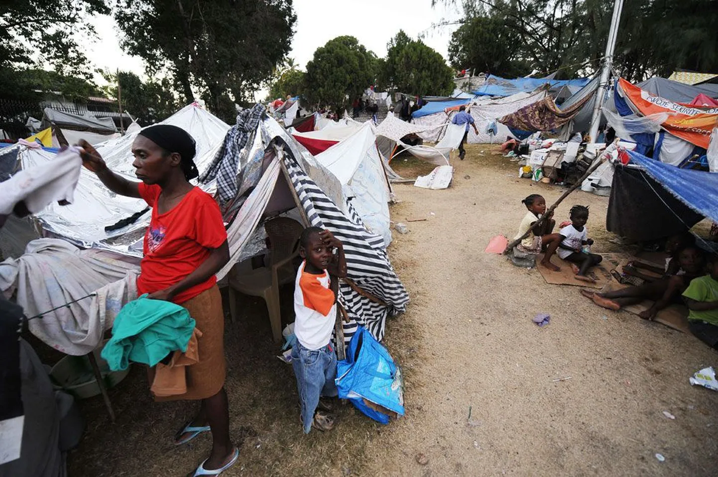 Äsjases Haiti maavärinas kannatanute toetuseks on eestlased teinud annetusi seinast seina – 25 kroonist
15 000 kroonini. Kokku on eestlased annetanud ligi kolmveerand miljonit krooni.
