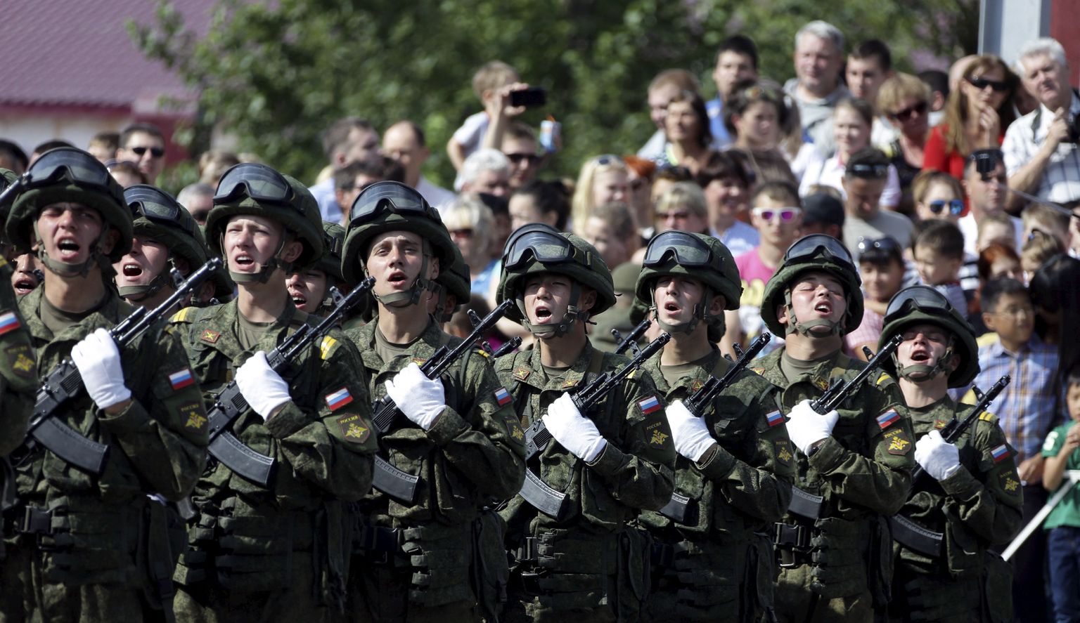 Vene armee marsib tänavu tõenäoliselt vastu kaitsekärbetele.