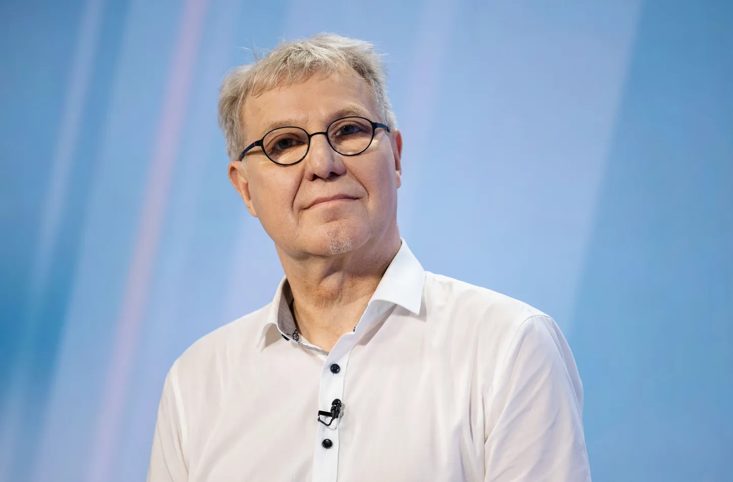 Politsei määras riigikogu liikmele Jaak Valgele (ERK) novembris stardipüstolist tulistamise eest rahatrahvi ning jättis püstoli konfiskeerituks.