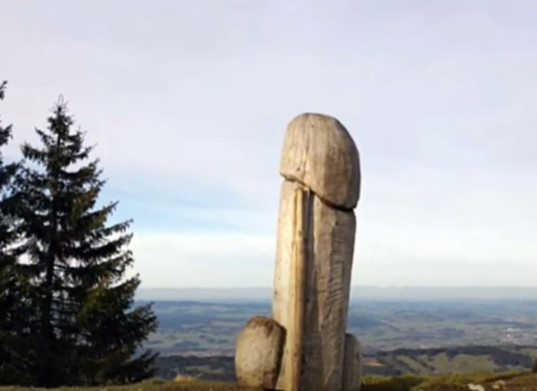 Saksamaal Baieris Grünteni mäel asunud falliline monument kadus