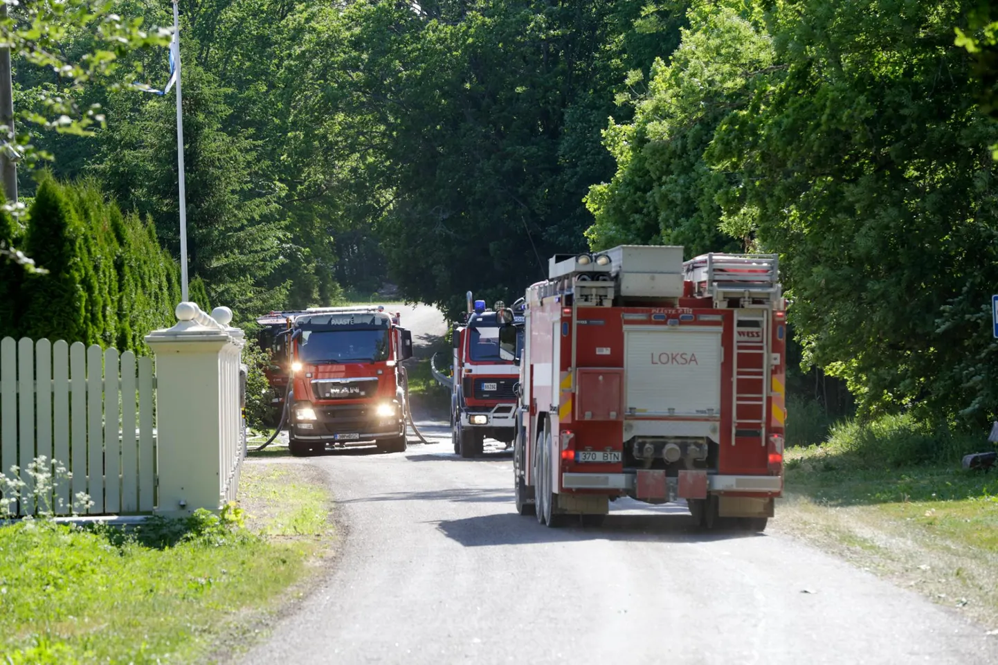 Kiva külas möllab maastikupõleng.