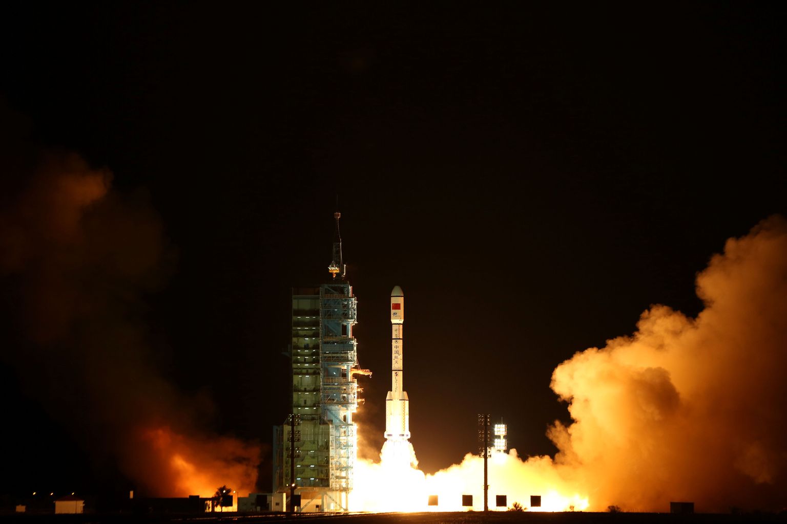 Hiina teise kosmoselaboratooriumi Tiangong2 õhkutõus Jiuquani kosmodroomilt.
