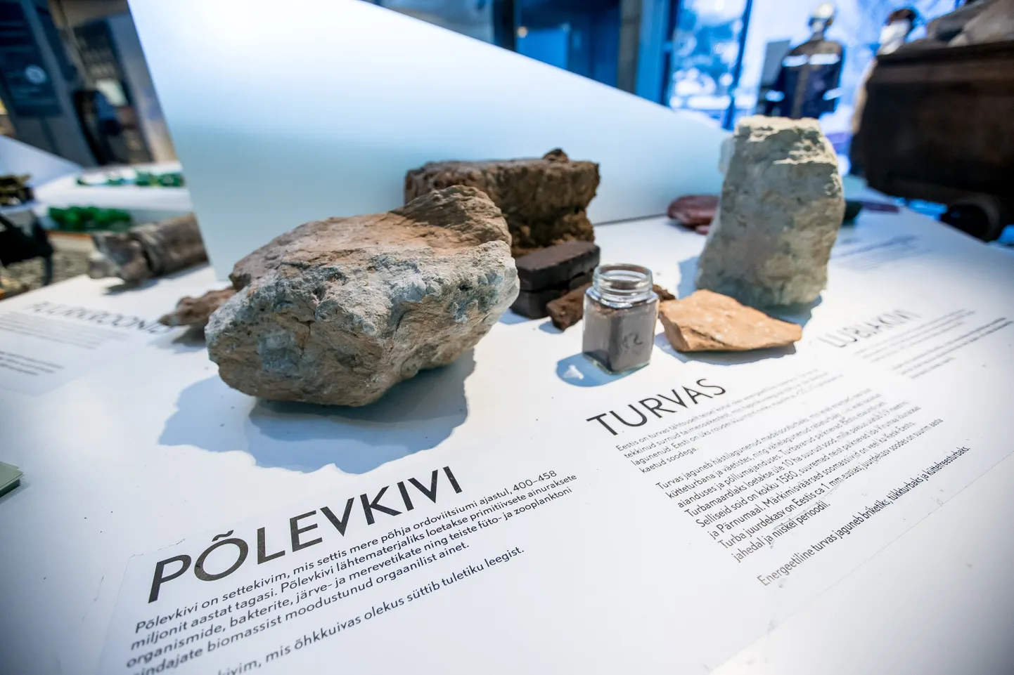 Seadusemuudatusega on kavas kaotada muu hulgas ka dubleerimine: maavara otsinguks väljastatakse edaspidi ainult geoloogilise uuringu lube. Üldgeoloogilise uurimistöö luba on aga edaspidi seotud ainult teadus-, õppe- ja arendustöödega, see ei saa olla maavarade arvele võtmise ega hiljem kaevandamisloa taotlemise aluseks.