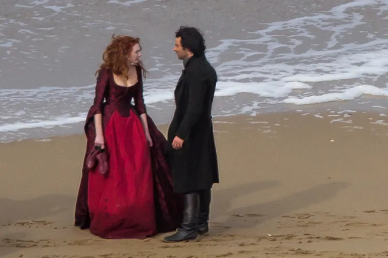 Aiden Turner(Ross Poldark) ja Eleanor Tomlinson (Demelza Poldark)