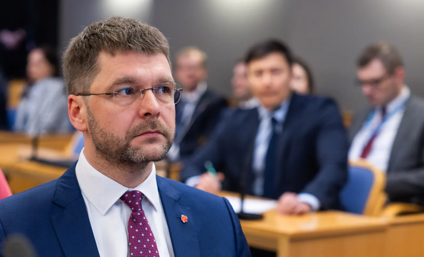 Евгений Осиновский и Михаил Кылварт (на заднем плане).