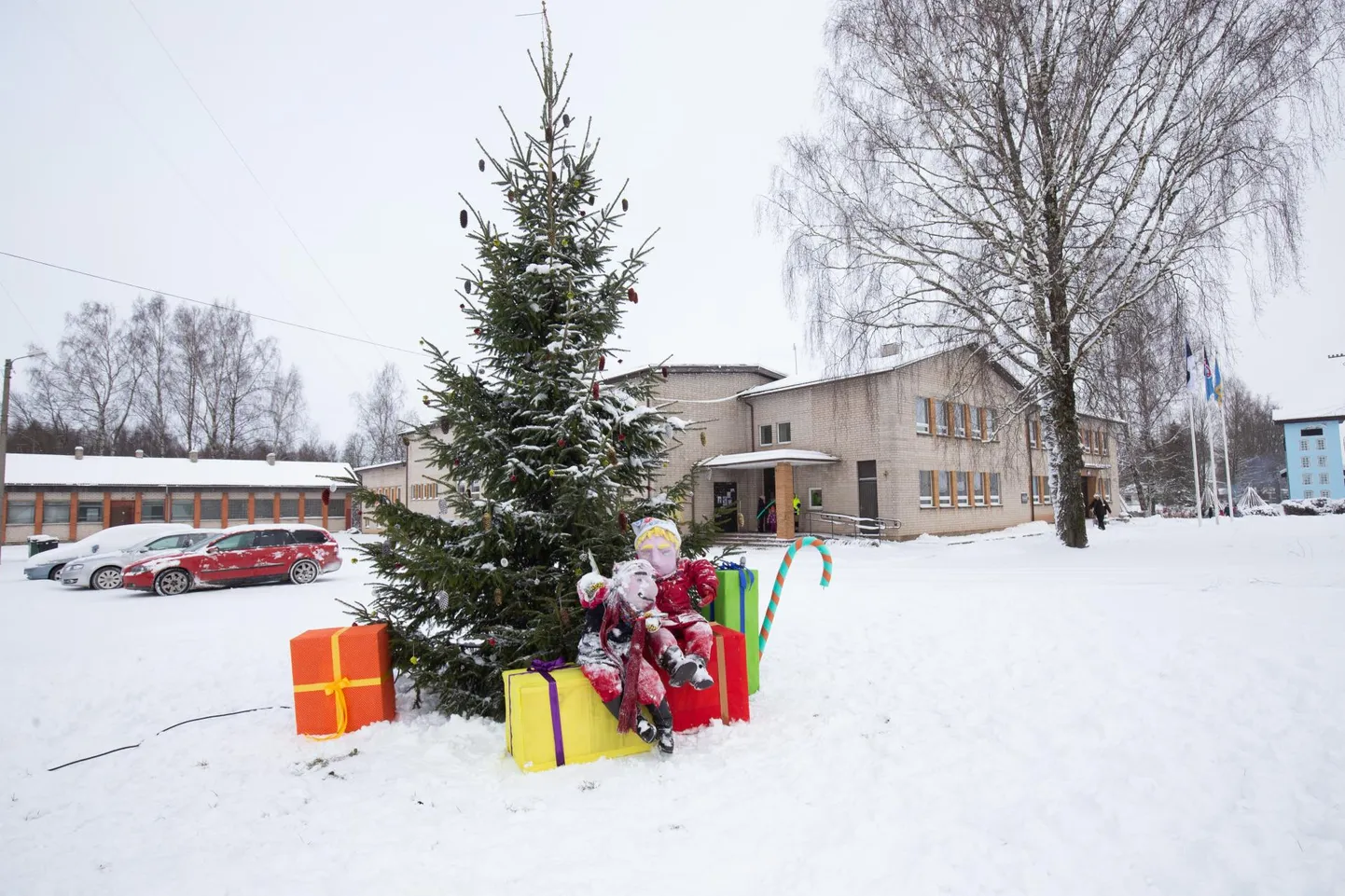 Lumi on sulanud, pakid on jagatud. Laupäeval on kõlab Mustla rahvamajas koorilaul.