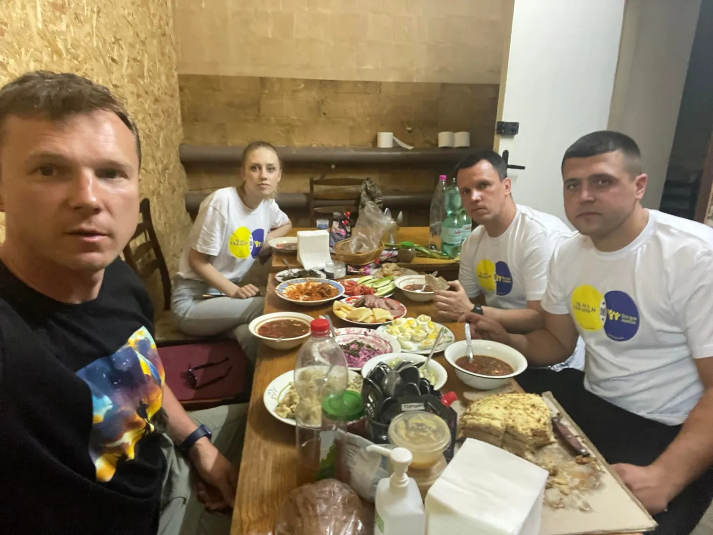 Hennadi Vaskiv (ees vasakul), Oleksandr Tšernov (taga paremal).