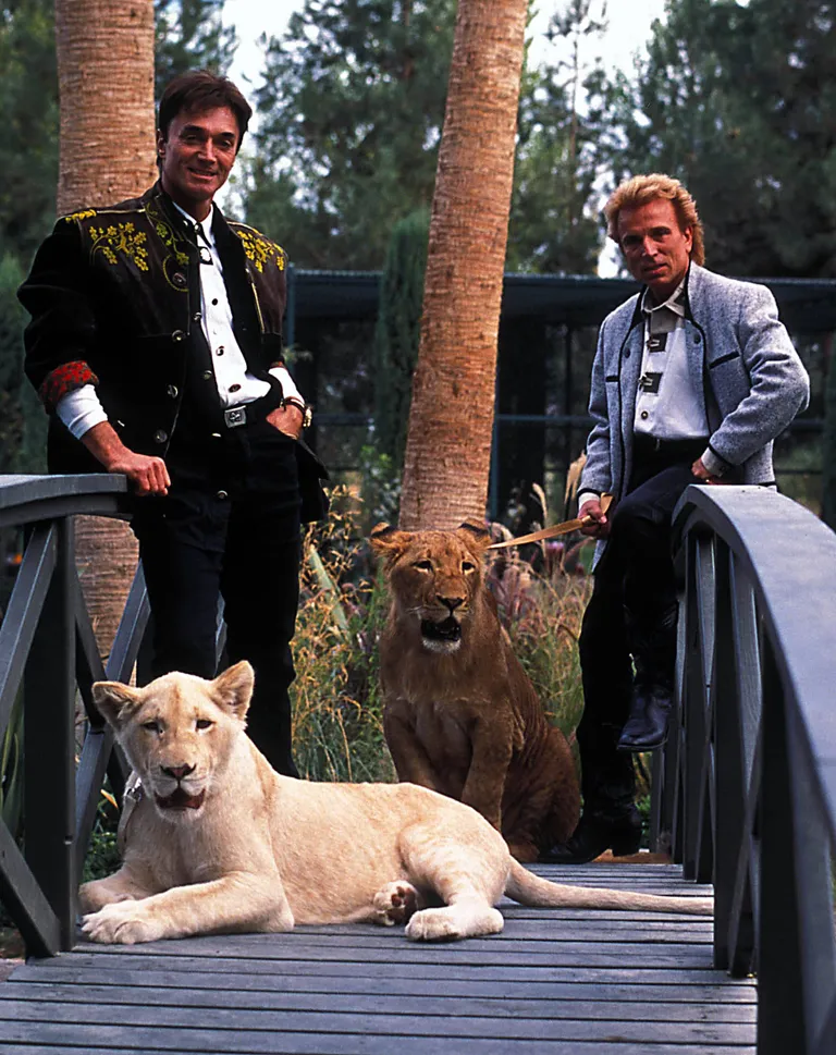 Saksa päritolu meelelahutajad Roy Horn ja Siegfried Fischbacher. Maailmatuntud mehi teati paremini duo nime Siegfried & Roy järgi.