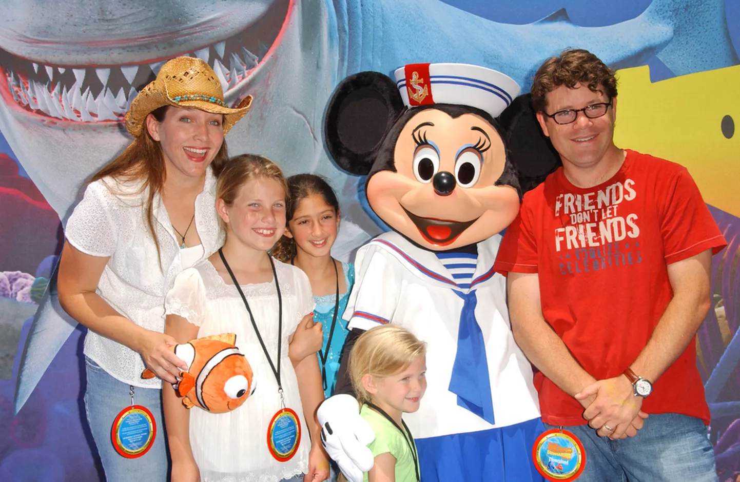 Disneylandi teemapargid on veel ainsad, mis Disney kompaniile raha sisse toovad.