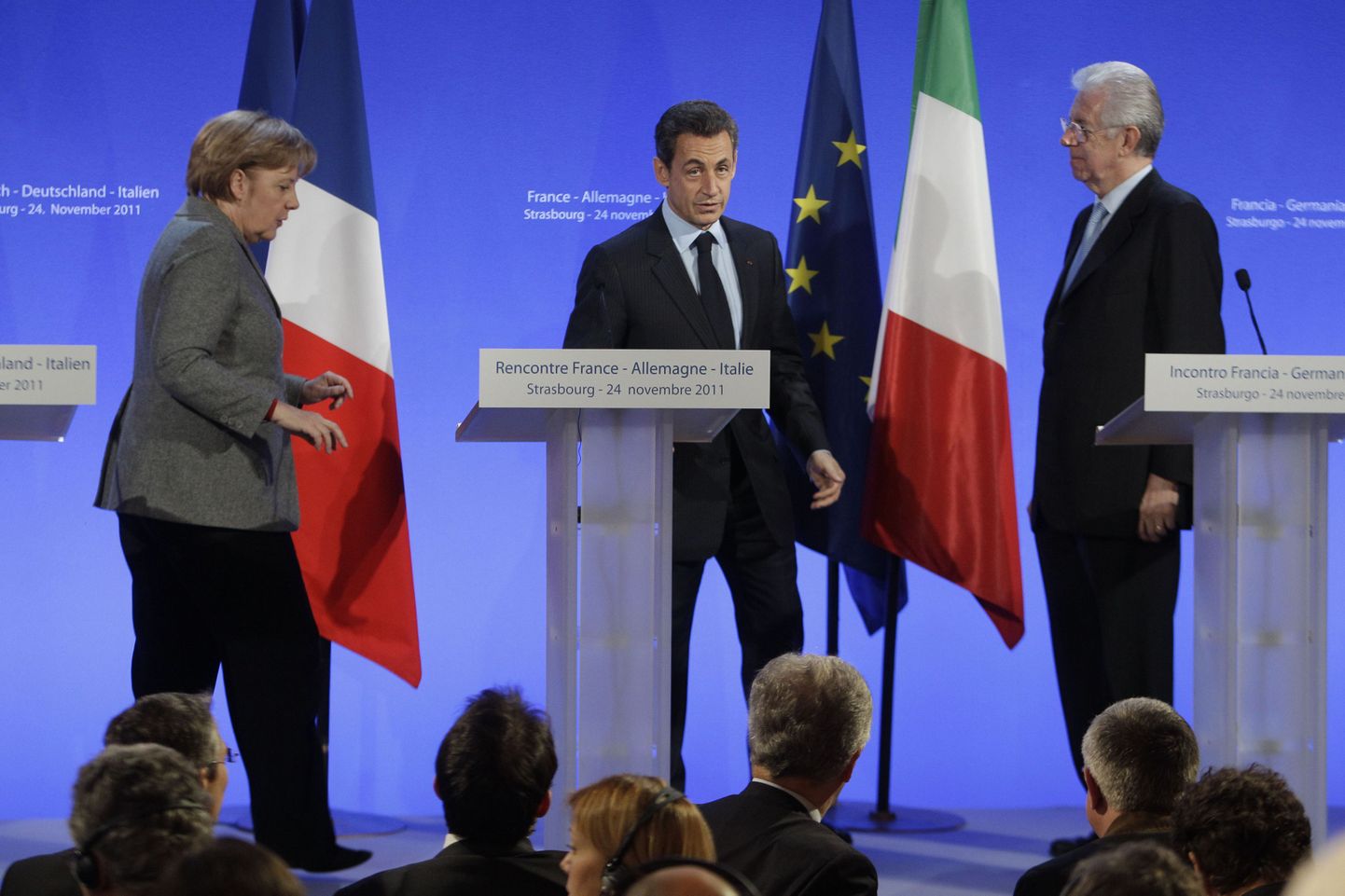 Saksa kantsler Angela Merkel, Prantsusmaa president Nicolas Sarkozy ja Itaalia peaminister Mario Monti.