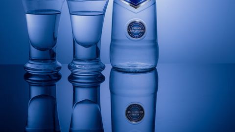 Anekdoot: ema, tütar ja pudel viina