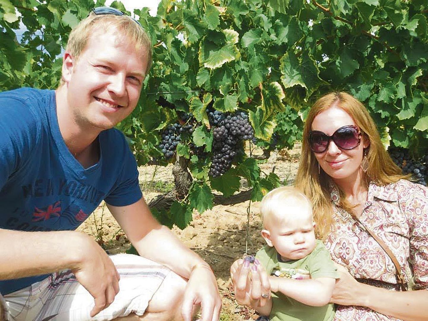 Pisipoja Eveni võtavad Keit ja Inger puhkusereisidele ikka kaasa. Nii ka tunamullusele matkale Lõuna-Prantsusmaa viinamarjaistandustesse.
