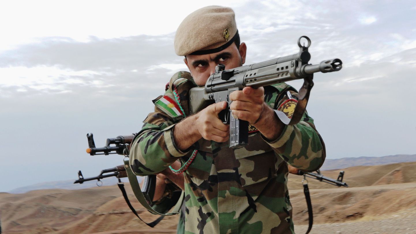 Kurdide pešmerga võitleja