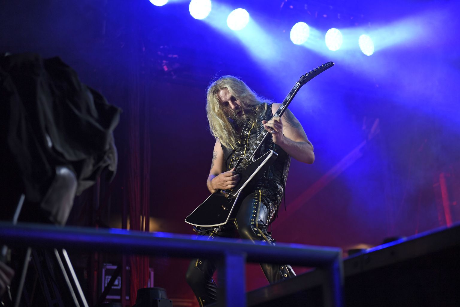 Judas Priesti kitarrist Richie Faulkner festivalil Bloodstock Open Air. 15. august 2021.