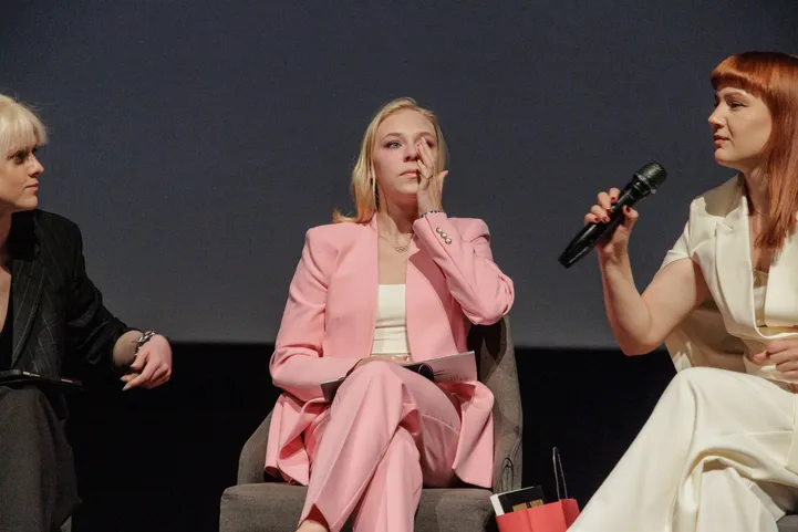 Премьера документального фильма «Ниина: От мечты к вершине».