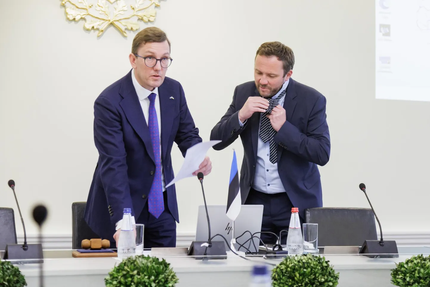 Valitsuse esimene istung peale remonti, uute ministritega. Vasakult Kristen Michal ja Margus Tsahkna.