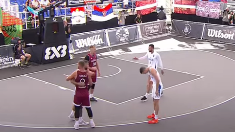 Latvijas 3x3 basketbola izlase uzvar serbus un iekļūst Eiropas kausa pusfinālā