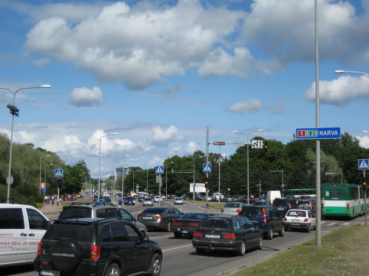 Autod Tallinnas.
