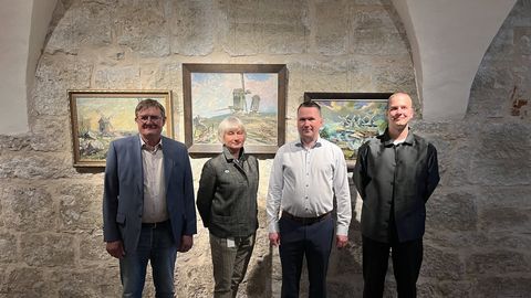 Tuule ja mere vahel: Saaremaa Eesti kunstis