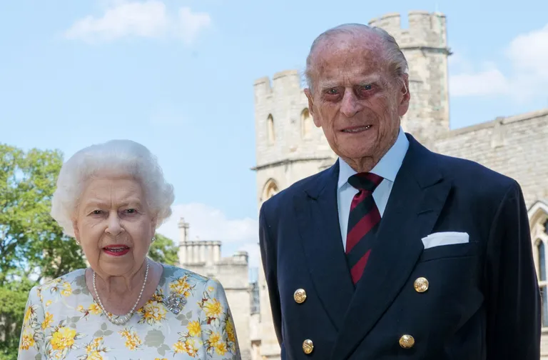 Королева Великобритании с мужем в прошлом году отметили 73 года со дня свадьбы. 