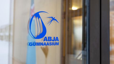 Abja gümnaasium võtab kasutusele lukustuvad telefoniümbrised