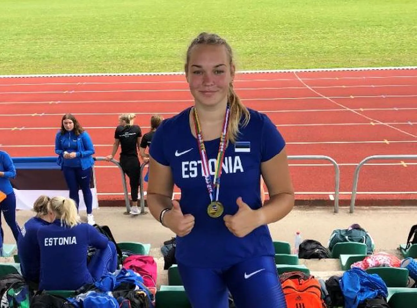 Võistlus tõi Tõrva neiule kulla. FOTO: Tõrva Vald