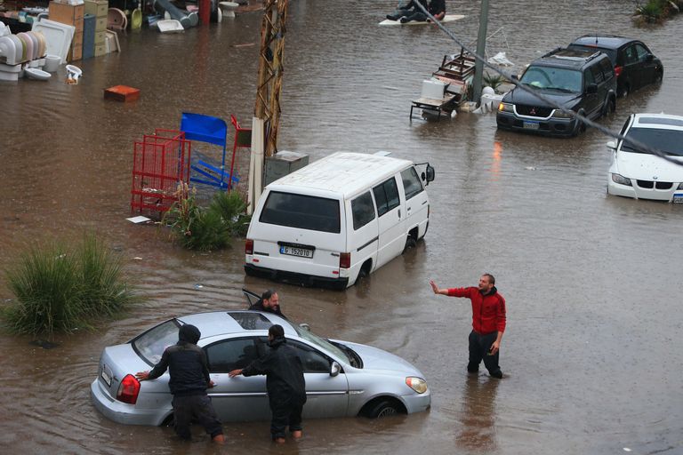 Üleujutus Liibanoni pealinnas Beirutis.