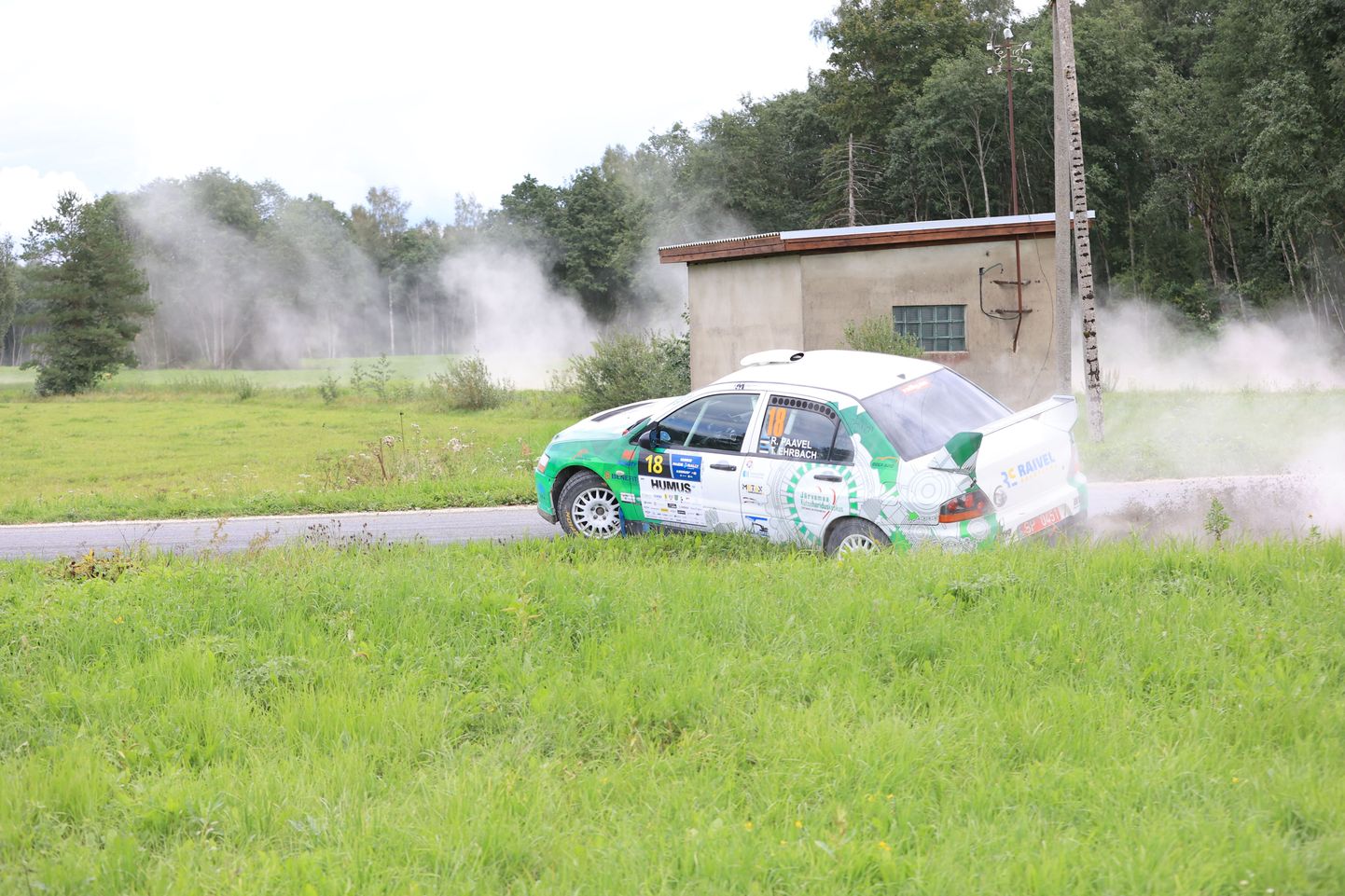 Rainer Paavel lasi Paide Rally järel oma võistlusautole teha väikese tervisekontrolli ja läks seda Tehvandi kiiretele sprindiradadele katsetama.