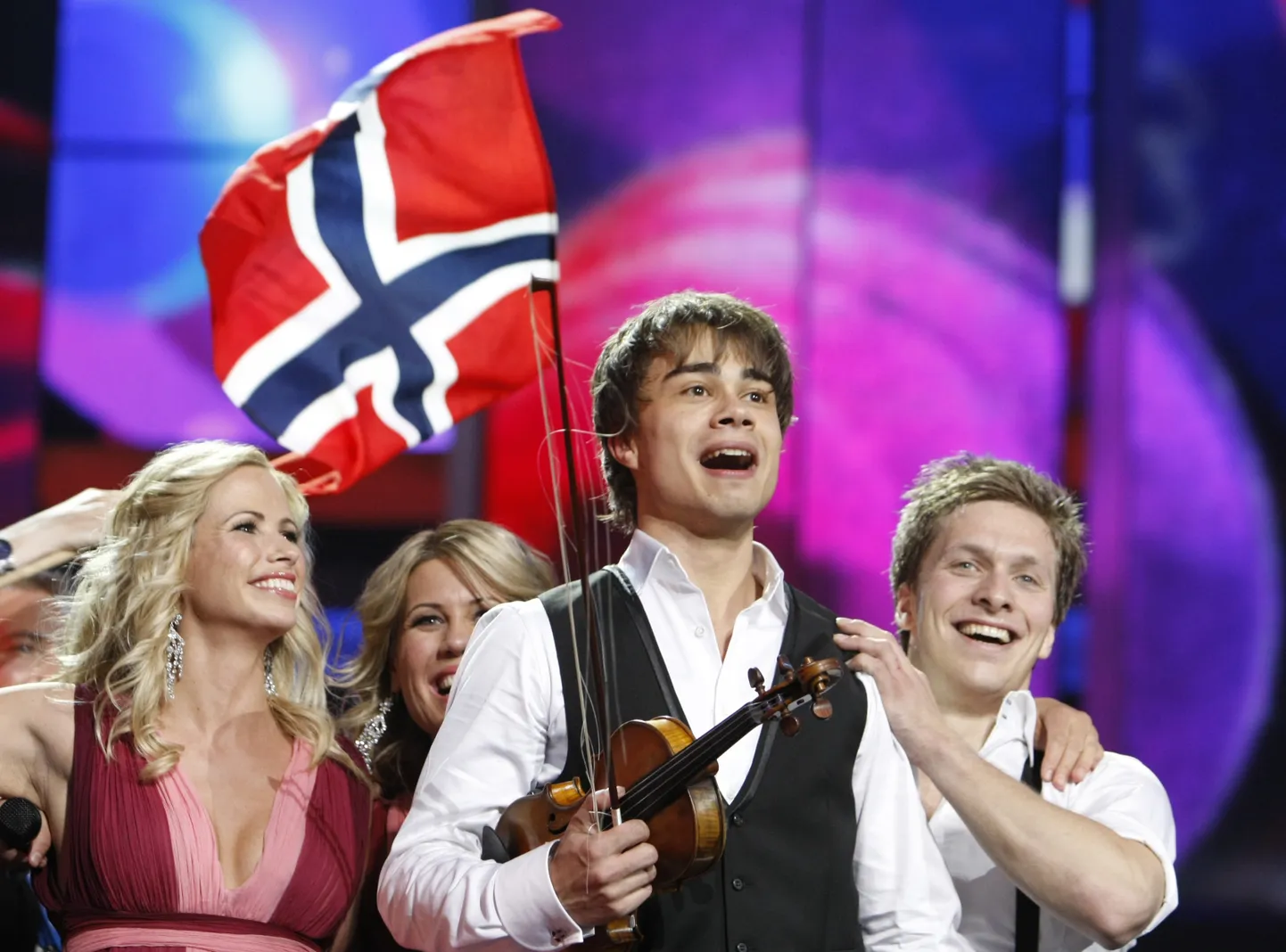 Norra võitis 2009. aastal Eurovisiooni Alexander Rybaki esitatud lauluga «​Fairytale».
