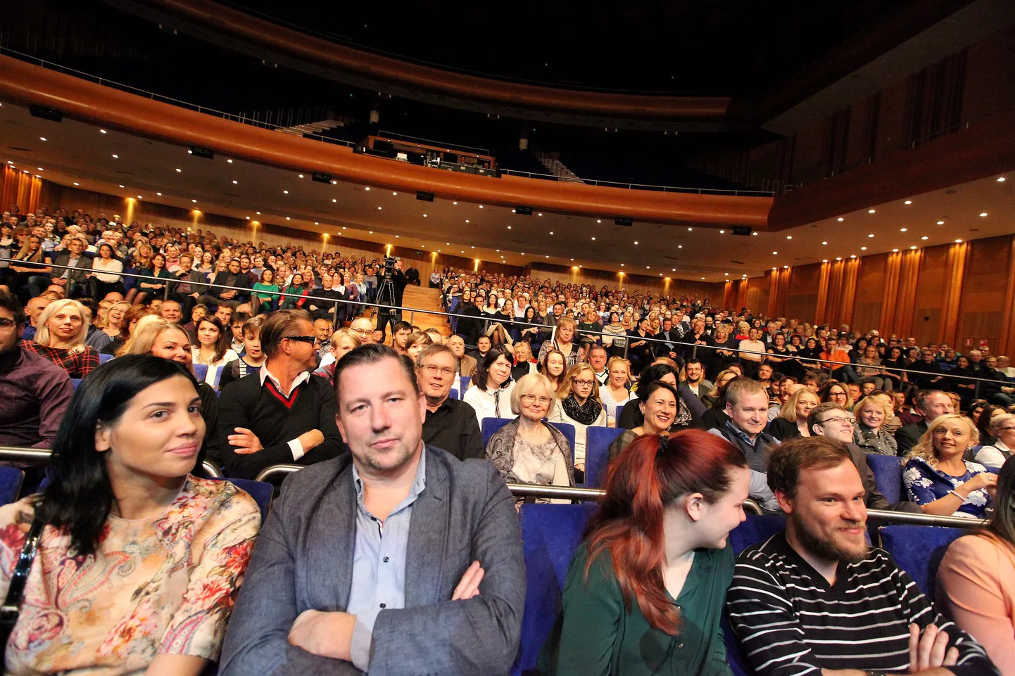 Maailmakuulsa mentalisti Lior Suchard´i show Nordea kontserdimajas 29. novembril.
Kohal oli ka tsirkuseärimees Lauri Viikna koos naisega