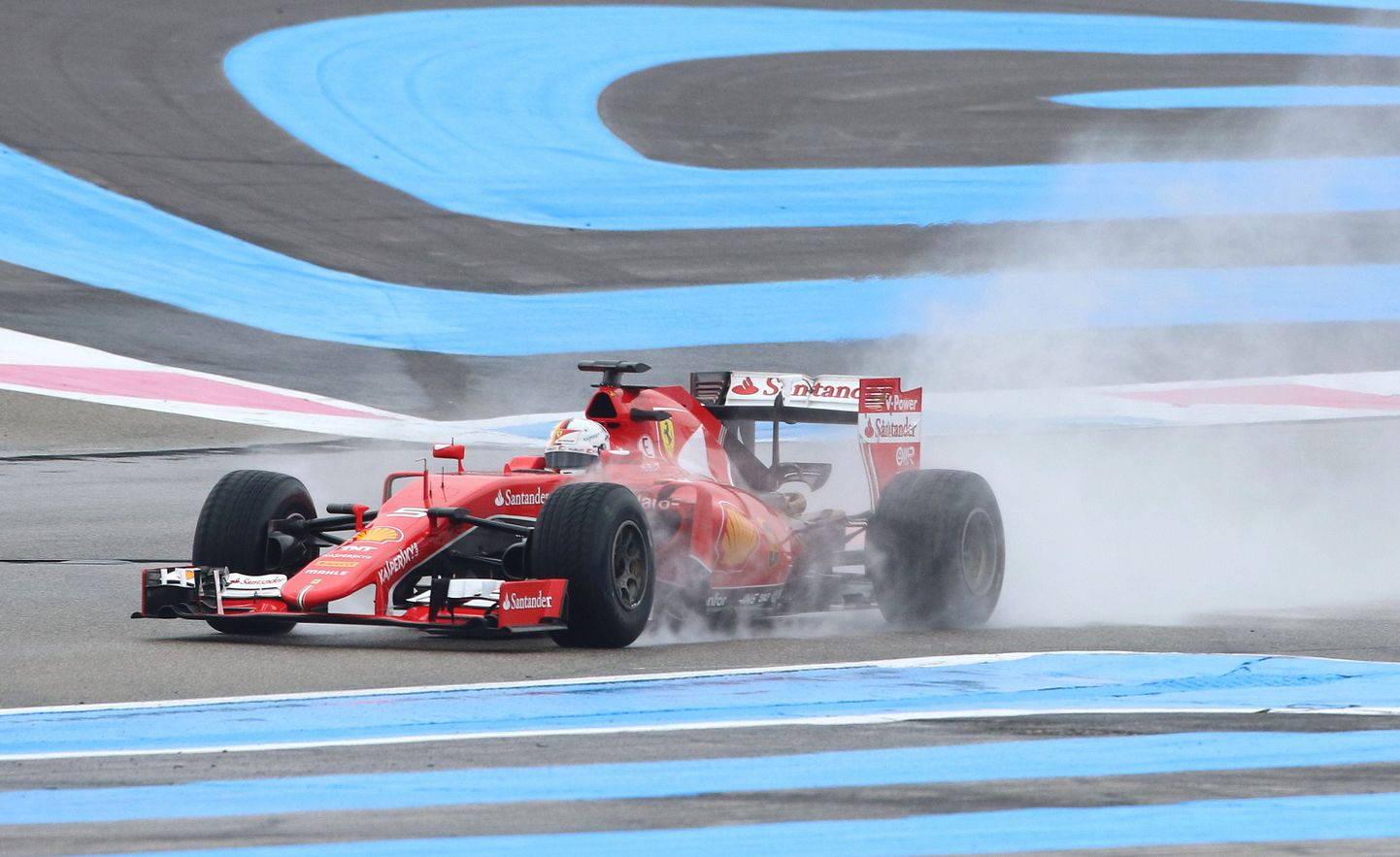 Sebastian Vettel testisõidul.