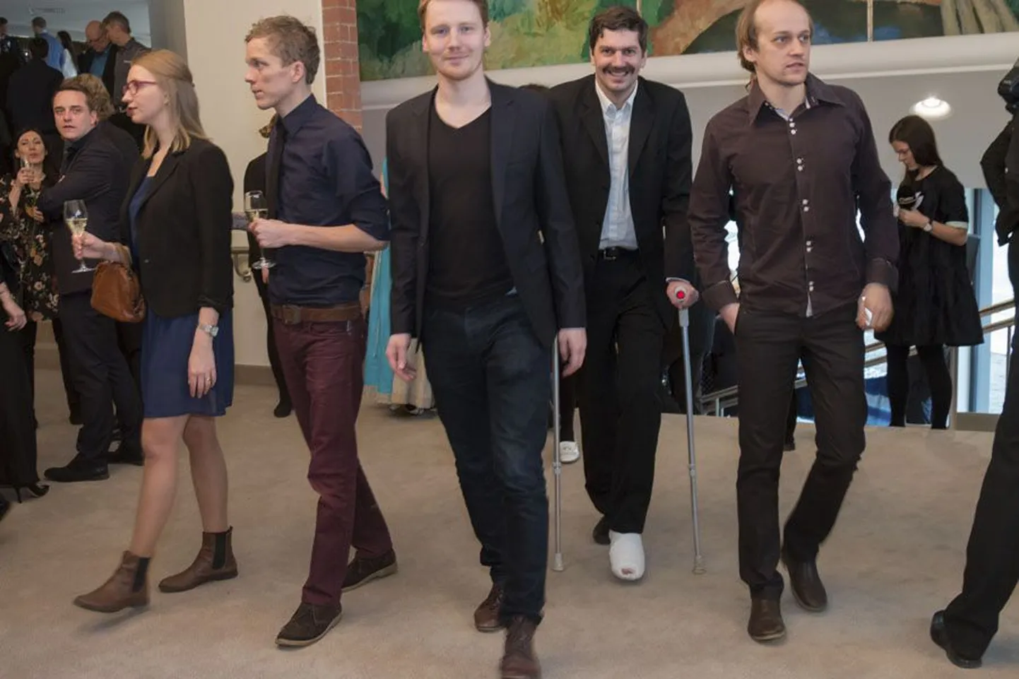 Rahvusvahelise teatripäeva õhtul kuulutati Ugalas välja teatriliidu aastaauhindade saajad ning ühtlasi sündis siis publikurekord, sest teatri arvutuste järgi oli majas 1008 külalist.