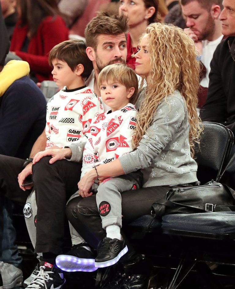 Shakira ja Gerard Pique koos lastega